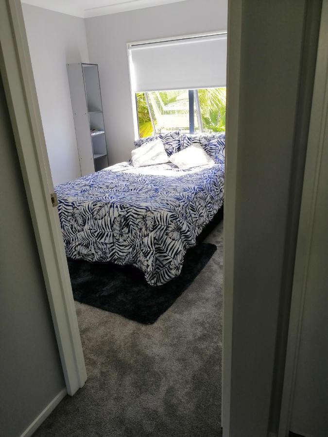 Double Room With Shared Bathroom Auckland Exterior photo