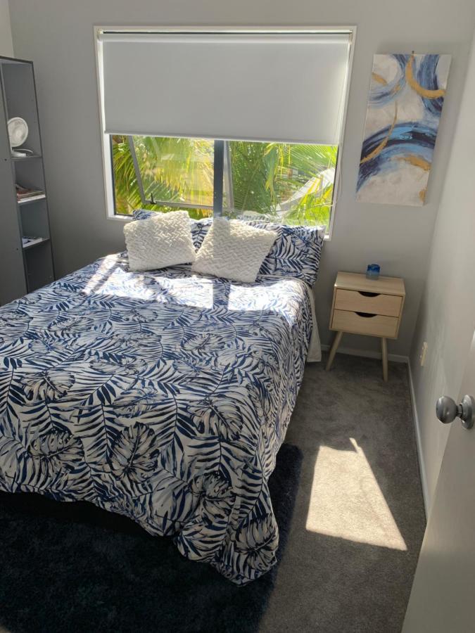 Double Room With Shared Bathroom Auckland Exterior photo