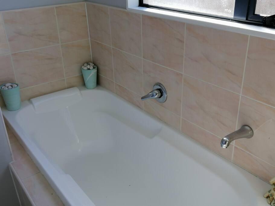 Double Room With Shared Bathroom Auckland Exterior photo